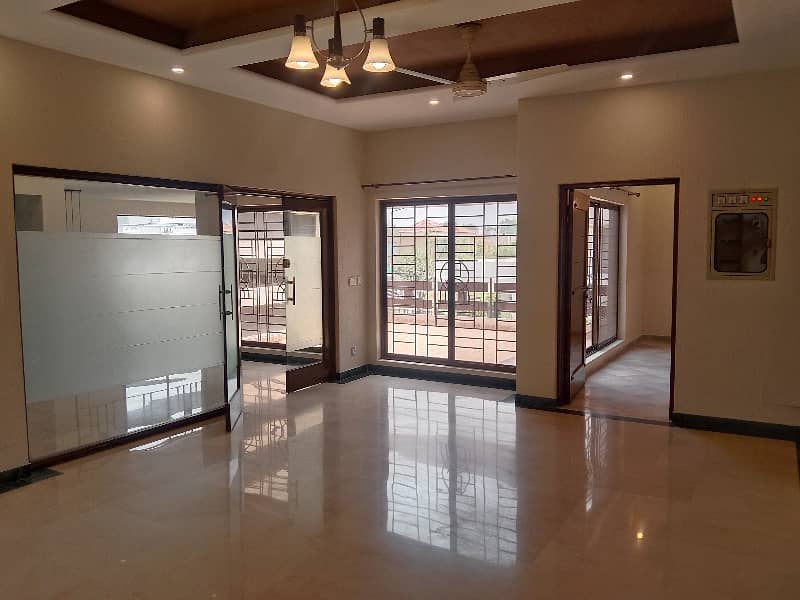 1 Kanal Beautiful House Facing Park Available For Rent In DHA 5