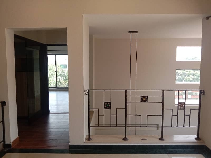 1 Kanal Beautiful House Facing Park Available For Rent In DHA 18