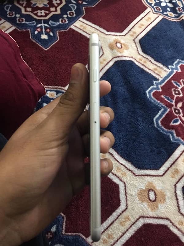 Iphone 7 plus 128gb pta approved 1