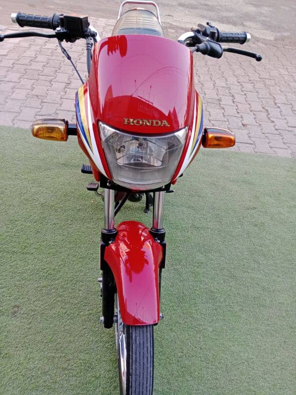 Honda Deluxe 125 8