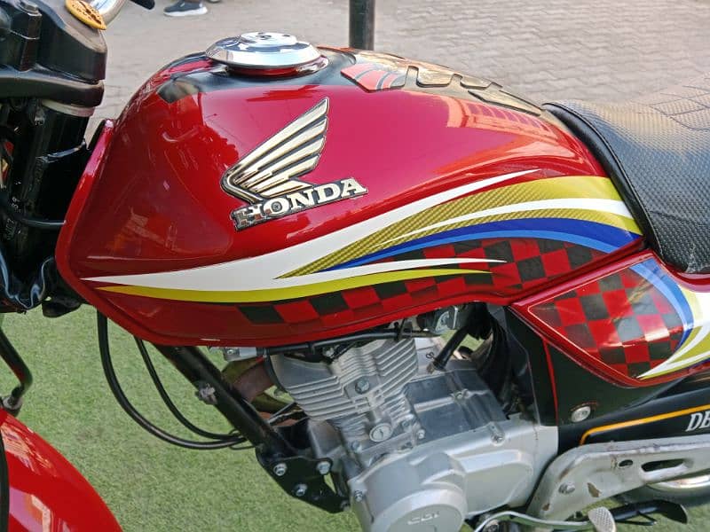 Honda Deluxe 125 12