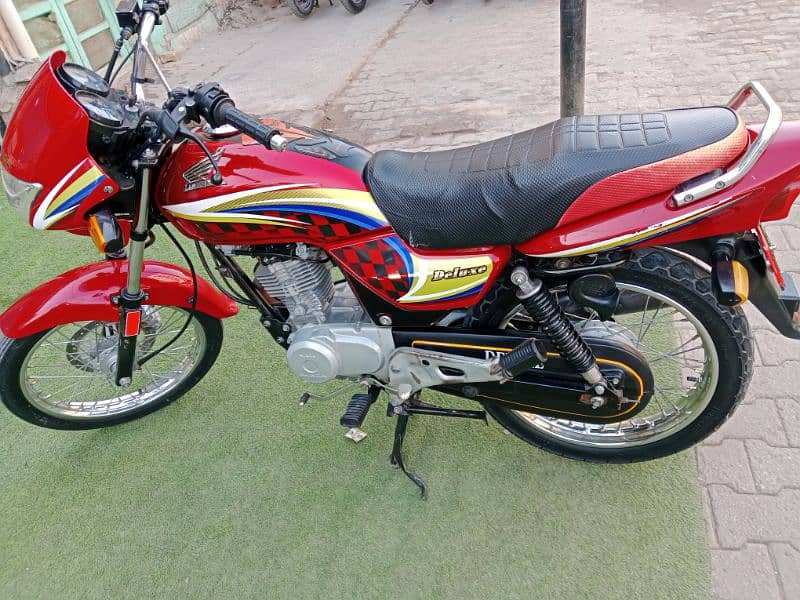 Honda Deluxe 125 17