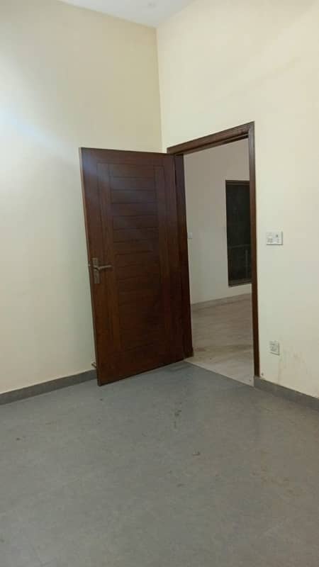 Office space for rent in Johar town for (Call center + Software house + Marketing office and other setup as you want) 0