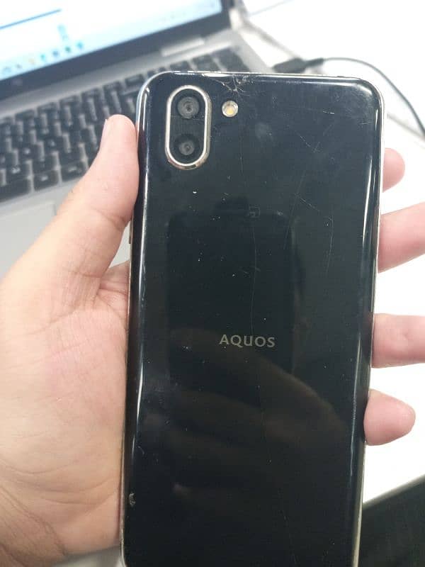 Aquos R2 4/64 120Hz 845Sd 0