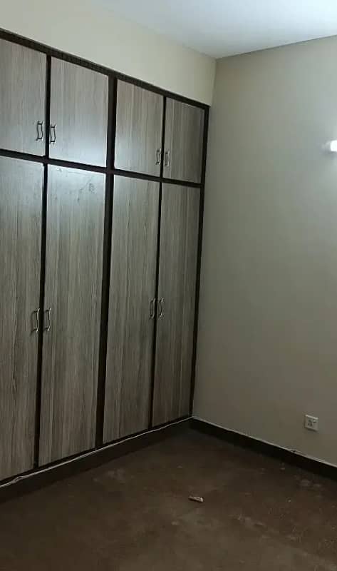 G-11/4 FGEHA D-Type 2nd Floor Flat For Rent 10