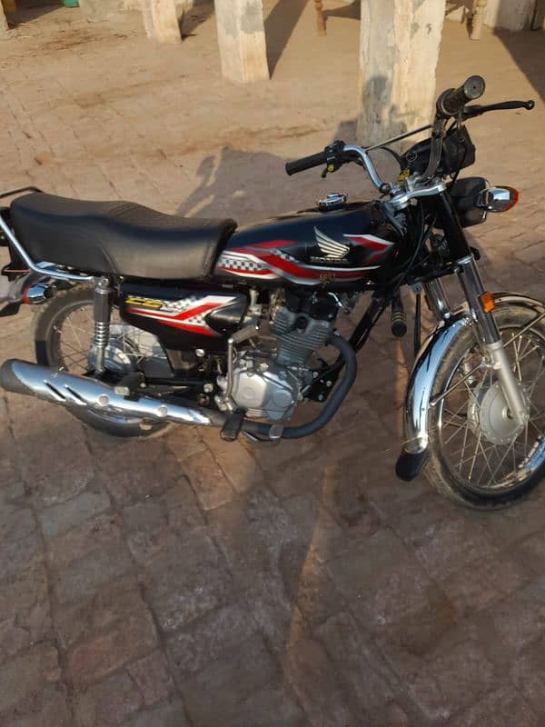 Honda 125 Black 1