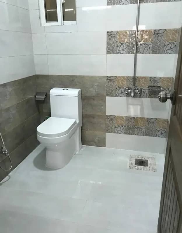 Warda Hamna Apartment Flat For Rent G-11/3 5