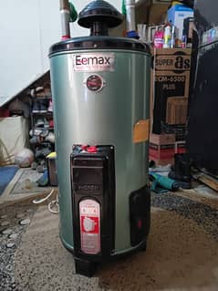 UNUSED NEW GEYSER FOR SALE URGENT