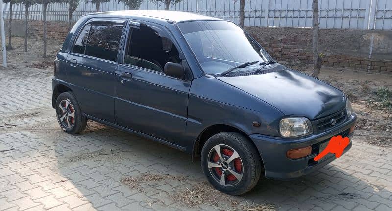 Daihatsu Cuore 2004 3