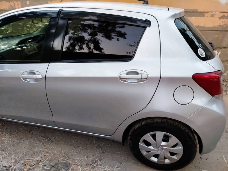 TOYOTA VITZ 2014 1