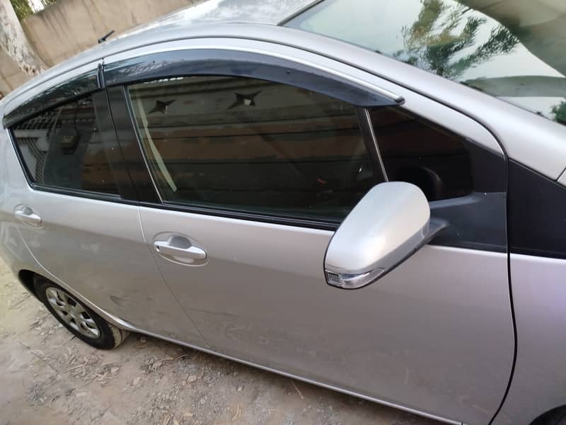 TOYOTA VITZ 2014 5