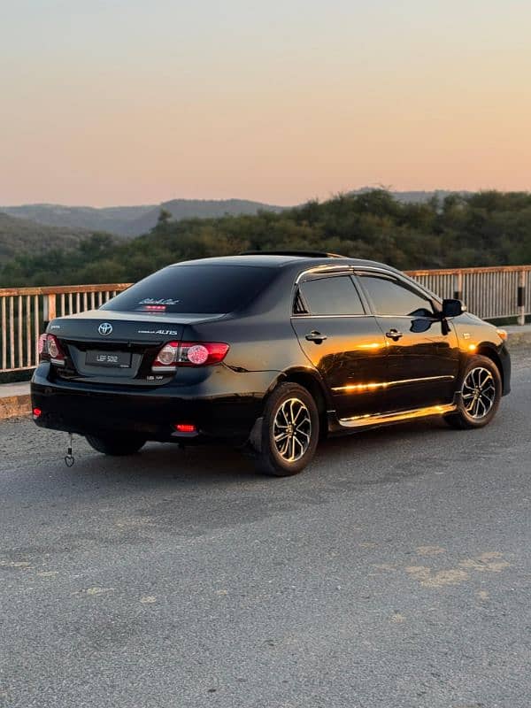 Toyota Corolla Altis SR 2012 7