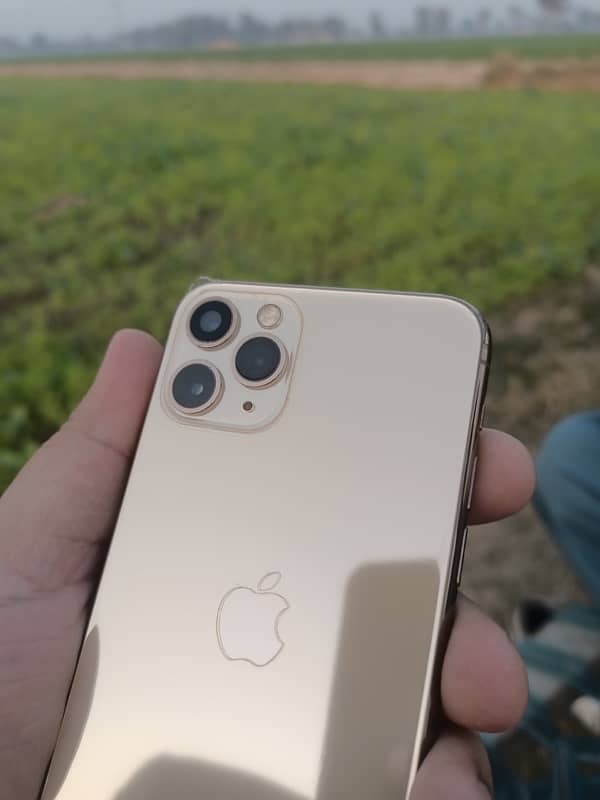 iPhone 11 Pro 512GB Gold PTA Approved 2