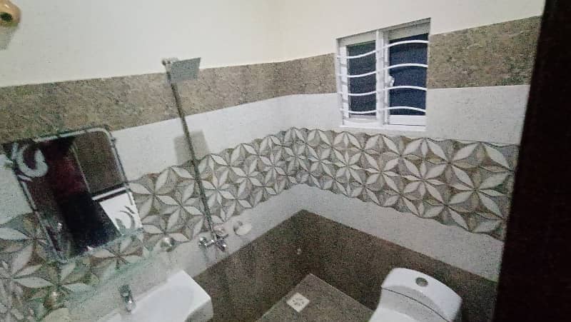 4 Marla 2 Year Use With Gas Double Storey House Available For Sale In Military Account Society Mzzyle Chowk College Road Lahore 3