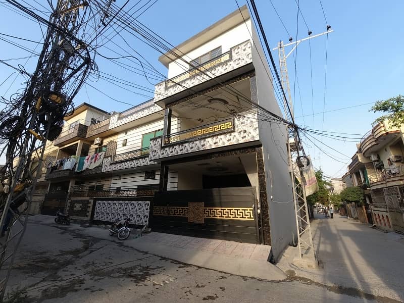 Corner 7 Marla House In Afshan Colony Of Afshan Colony Is Available For sale 3