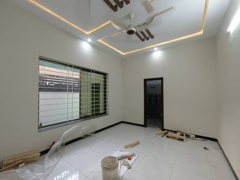 Corner 7 Marla House In Afshan Colony Of Afshan Colony Is Available For sale 13