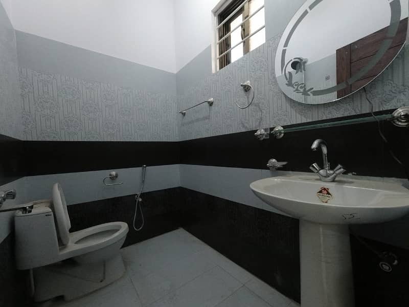 Corner 7 Marla House In Afshan Colony Of Afshan Colony Is Available For sale 18