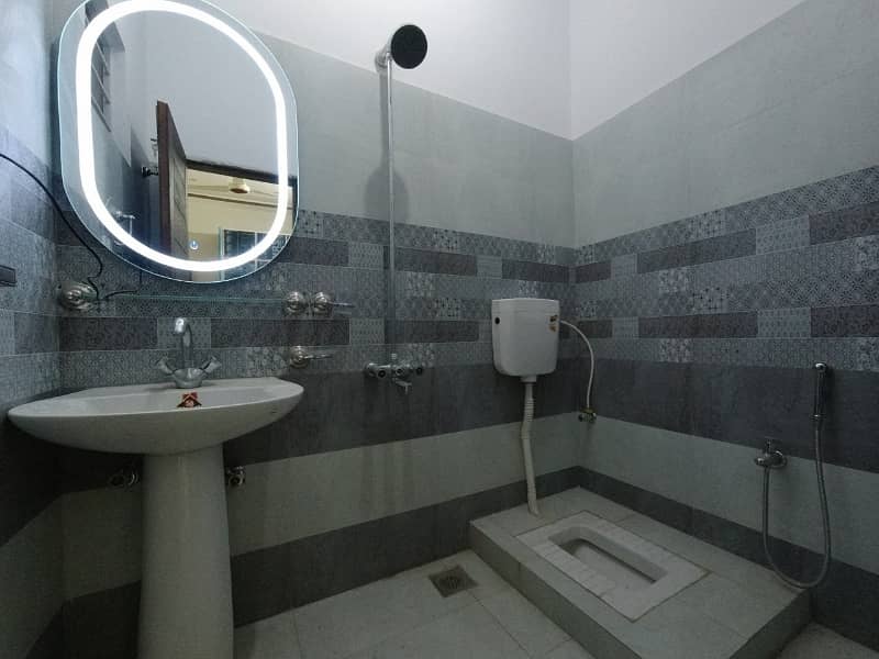 Corner 7 Marla House In Afshan Colony Of Afshan Colony Is Available For sale 24