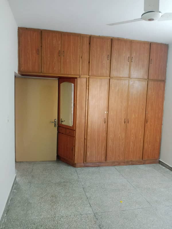 G11/3 ibne sina road C type flat For Rent First floor only family 0