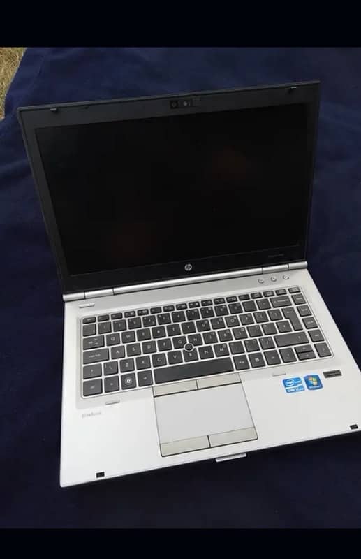 HP Elitebook 8460p 1