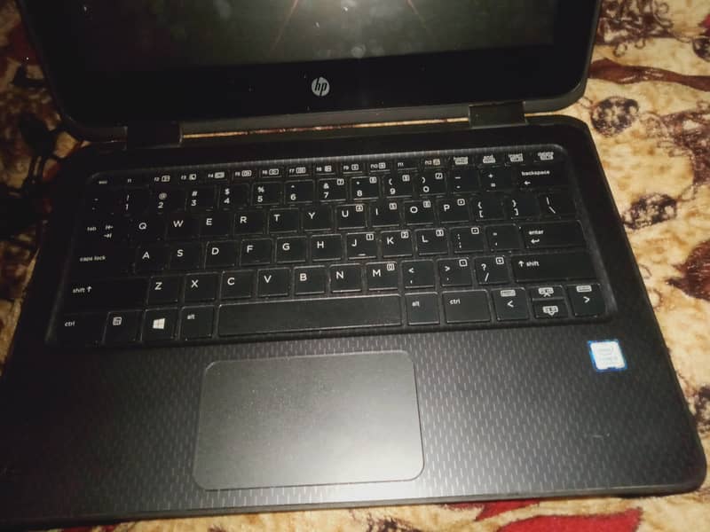 HP ProBook x360 11 G2 EE touch 360⁰ 1