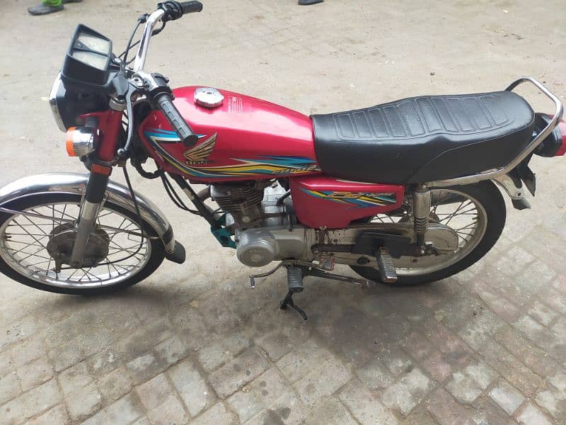 Honda 125 for sell condition 10 by 10 4