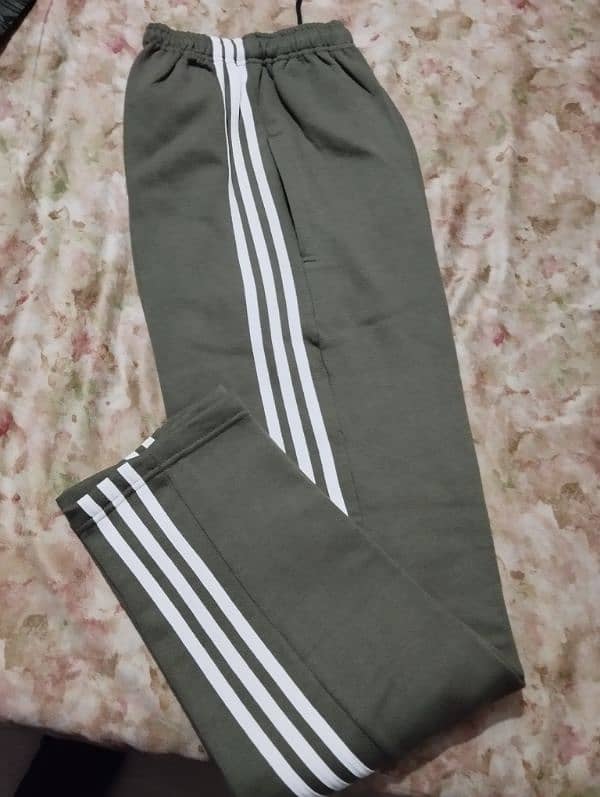 . . . . FLEECE TROUSERS,( Only -799-- M -L-XL- Holesale Price. 3