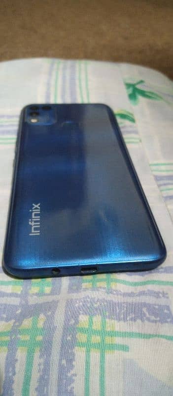 infinx hot 11 64Gb,4Gb,7inch,40,Mp,24Mp,condation 10/10 exchange posbl 8