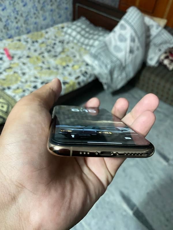 iPhone 11 pro (exchange possible ) 2