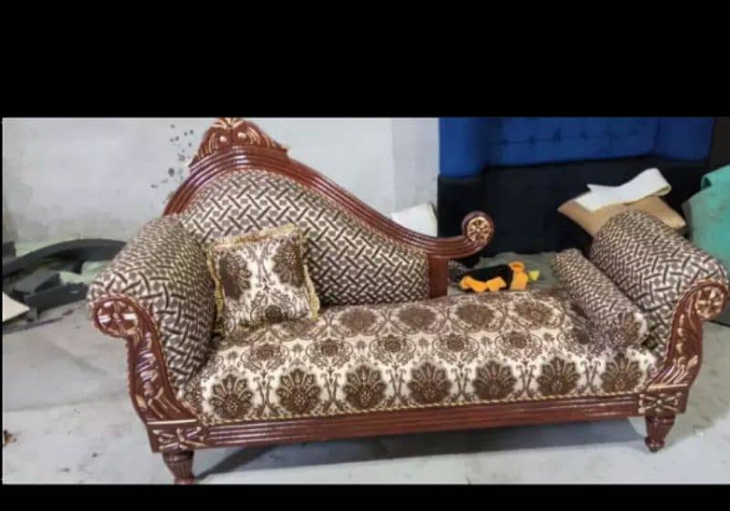 Dewan Sofa/Wooden Dewan/2 Seater Sethi 4