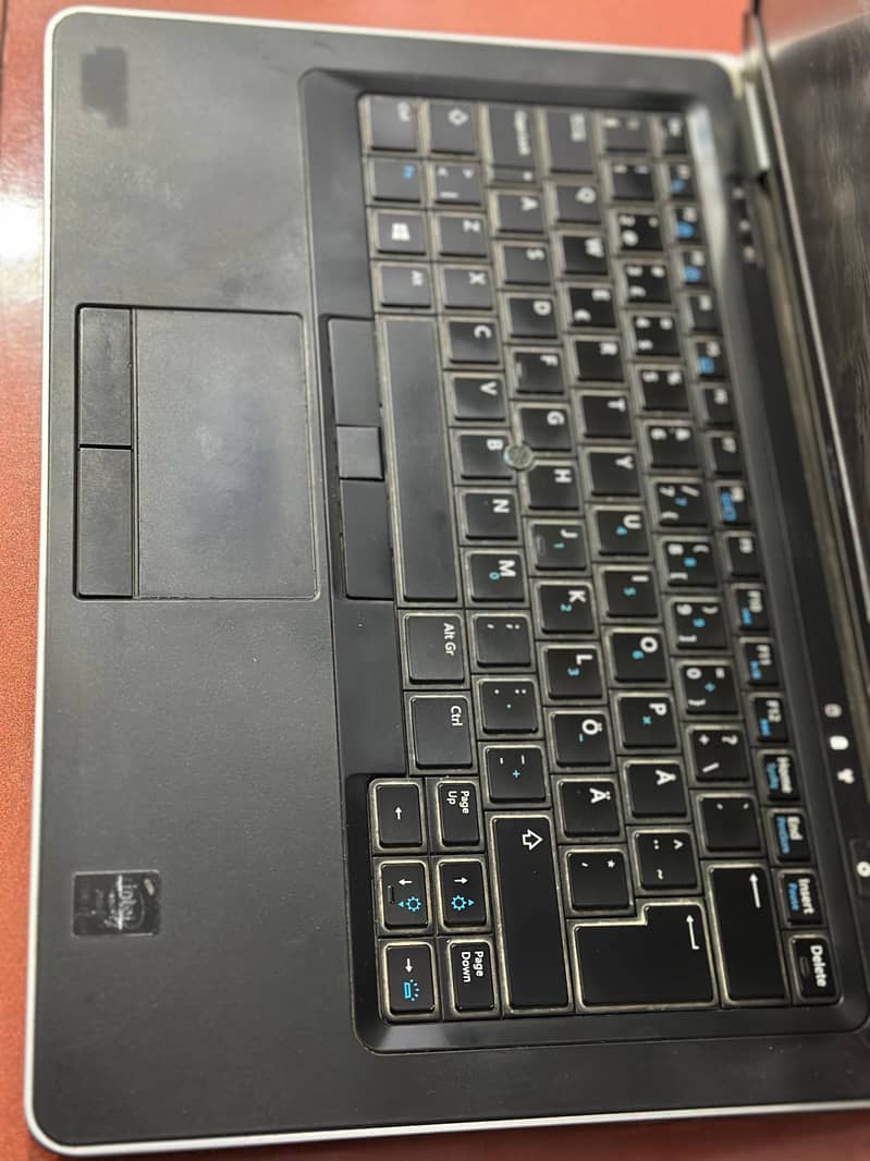 Dell Laptop Urgent for sale 7