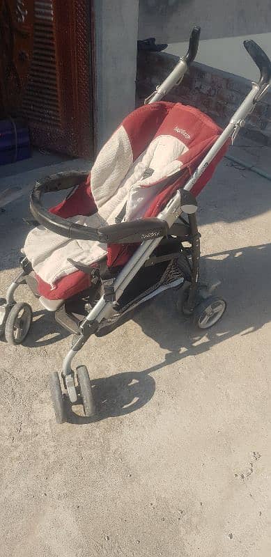 imported PRAM/Push chair 0