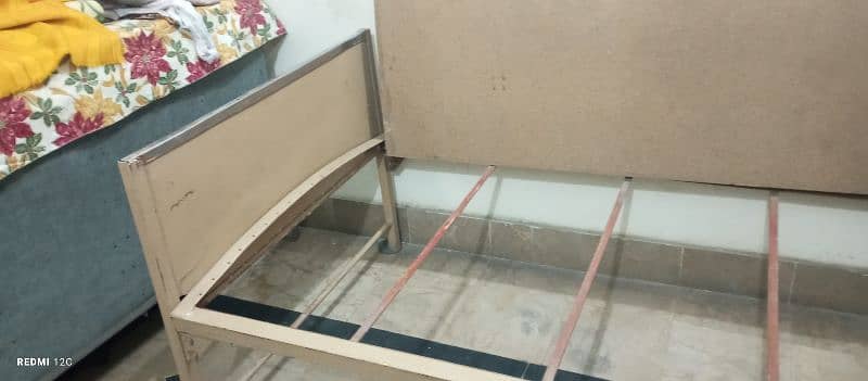 IRON BED WITH HARD BOARD 3