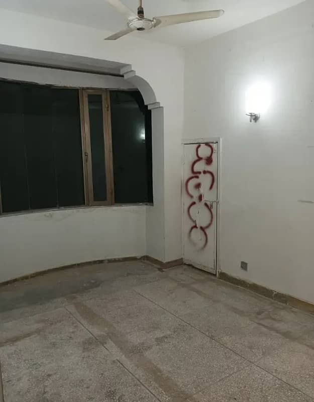 First Floor FGEHA E-Type Flat For Rent G-11/4 1