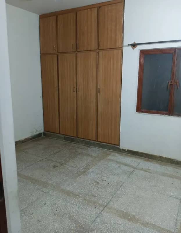 First Floor FGEHA E-Type Flat For Rent G-11/4 4