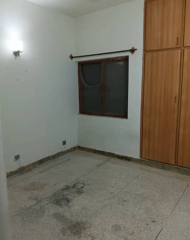 First Floor FGEHA E-Type Flat For Rent G-11/4 5