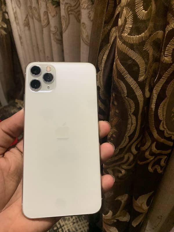 IPhone 11 pro max Non PTA 2