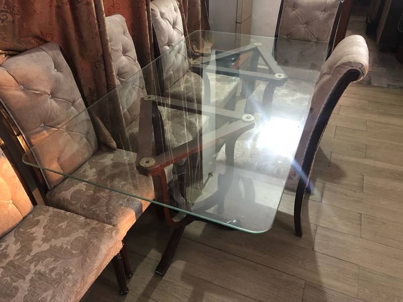 6 seater glass dinning table 0