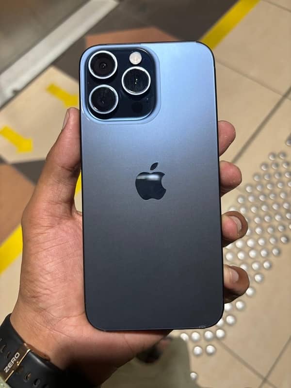 IPhone 15 pro max factory unlock 1