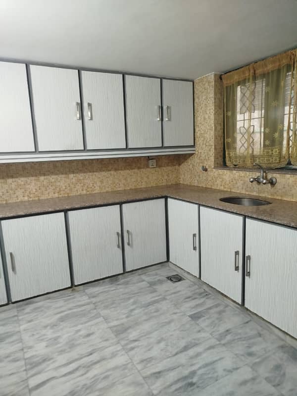 1 kanal house for rent in model town for family or for silent ofc 0