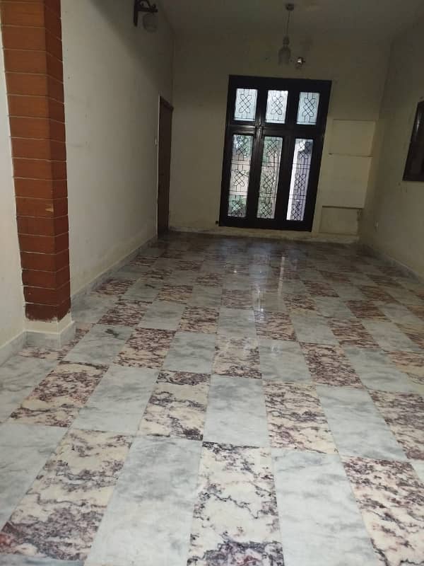 1 kanal house for rent in model town for family or for silent ofc 4