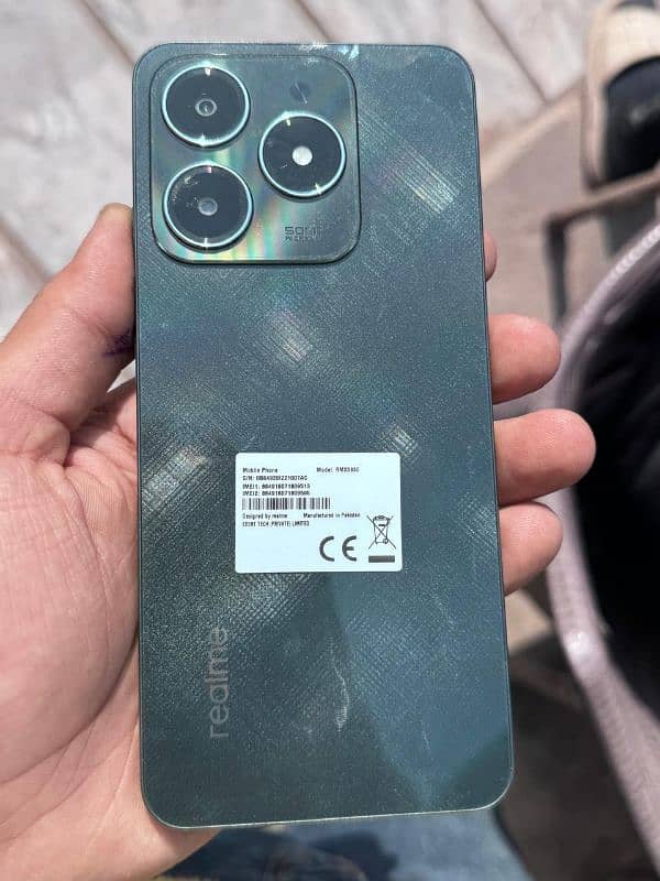 realme C61 2