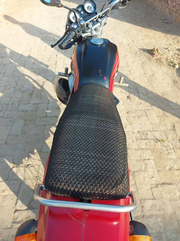 YAMAHA YB125Z 2018 MODEL ALMOST NEW CONDITION 7