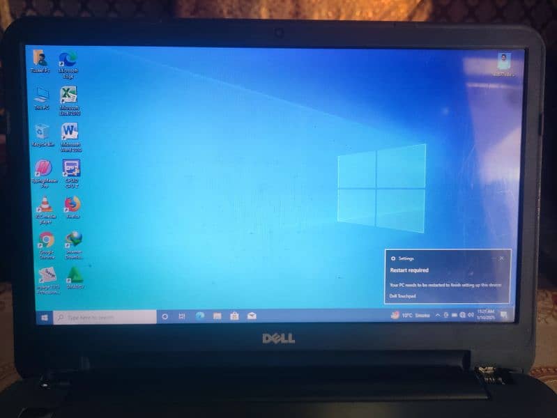 Dell intel(R) i5 4th gen 8 Gb Ram 1 TB Hard 2