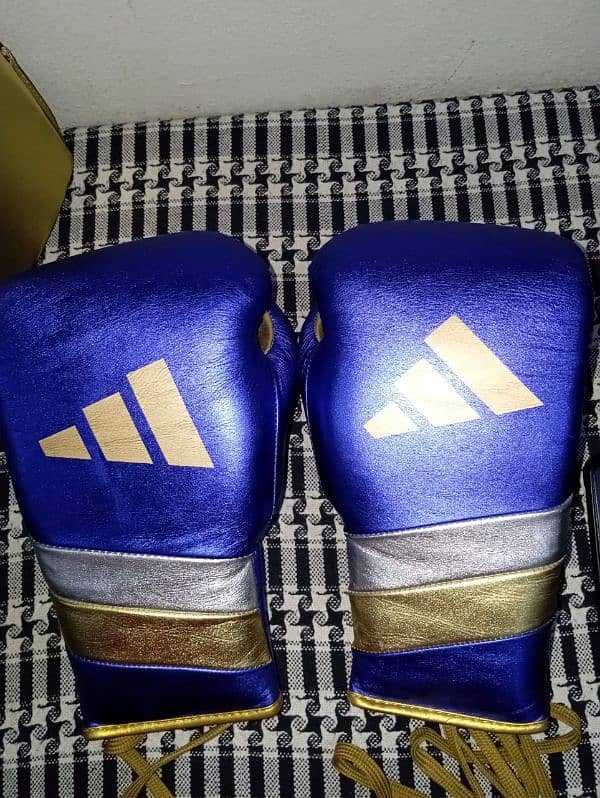 Adidas Original Boxing Gloves and Head Guard Helmet 8