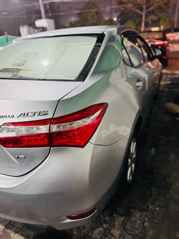 Toyota Corolla Altis 2015 6