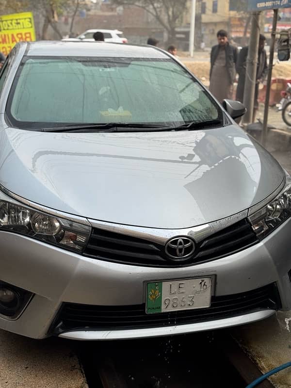 Toyota Corolla Altis 2015 10