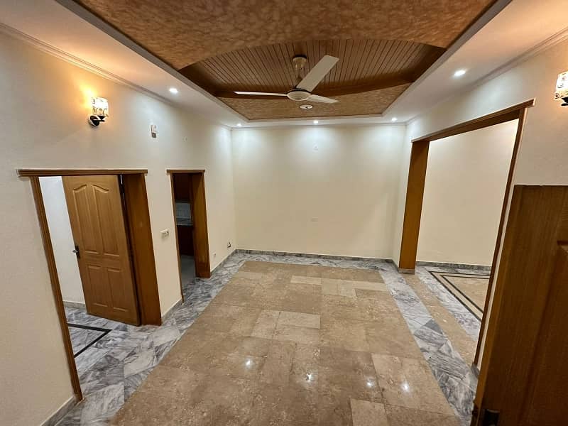 A Well Designed House Is Up For sale In An Ideal Location In Lahore 0