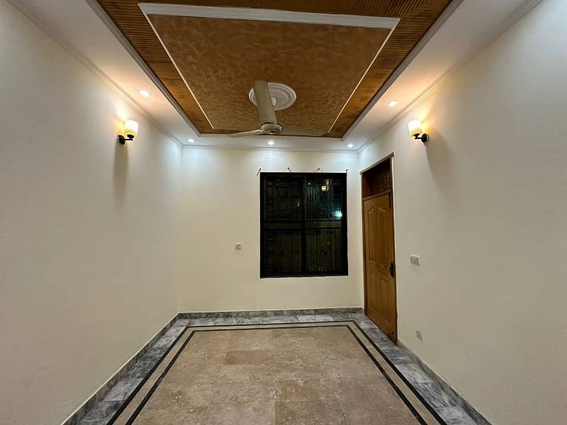 A Well Designed House Is Up For sale In An Ideal Location In Lahore 3