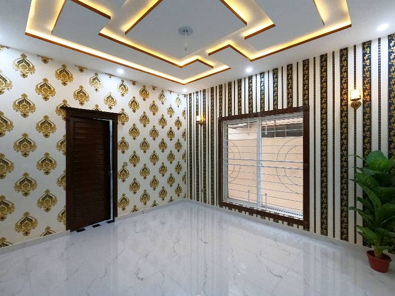 A Palatial Residence House For Sale In Johar Town Phase 2 - Block H3 Lahore 11